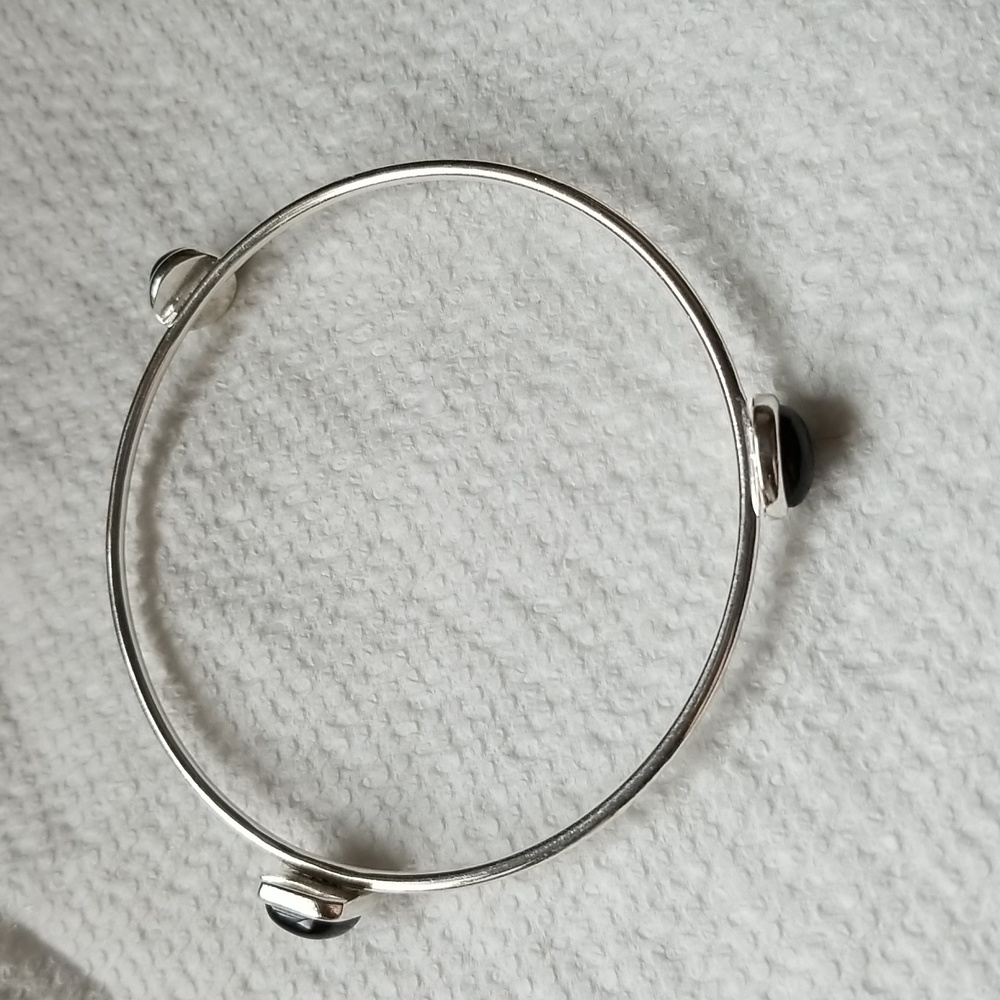 Sterling silver bangle